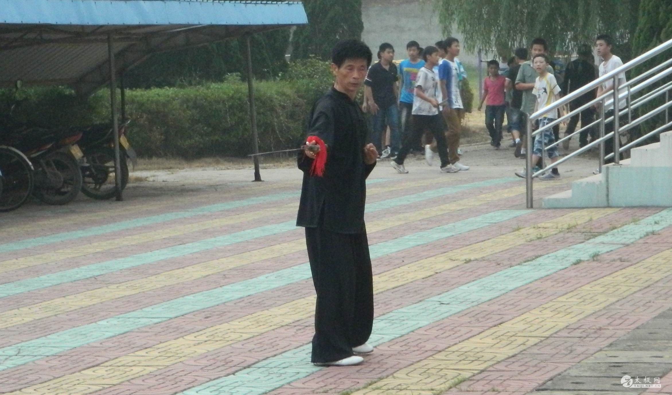 Ƭ04.jpg