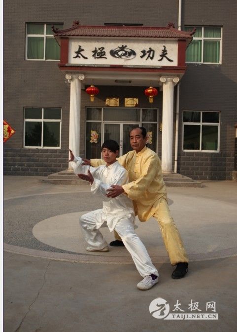 ��������ɭ