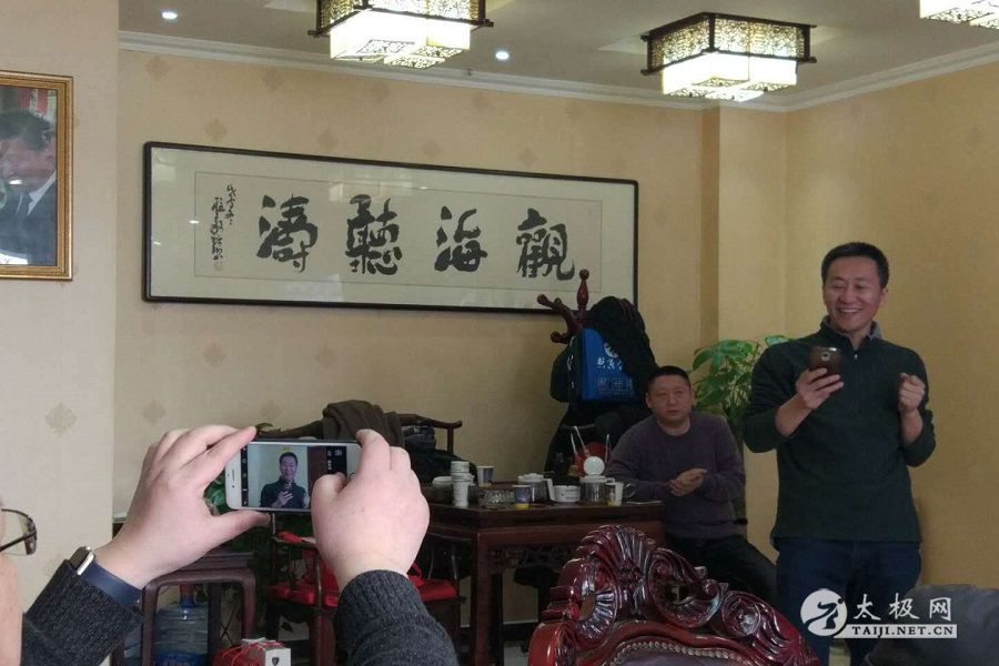 webwxgetmsgimg - .jpg