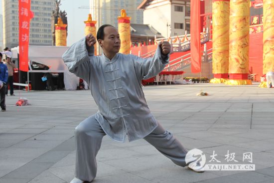 20110305162906542.jpg