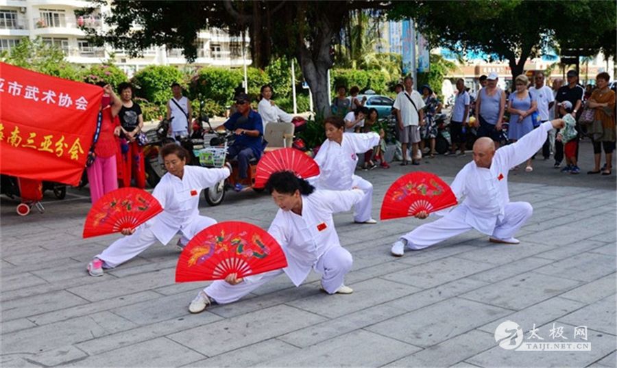 4e2e68d9b02d4c9eab519e9f33a1b2d4 - .jpg