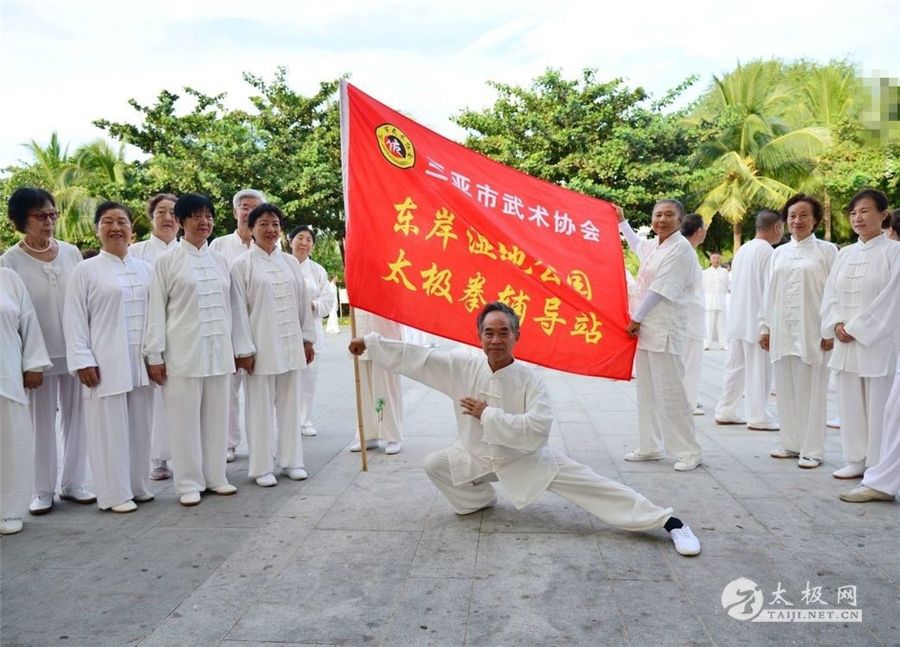 7048e08f39ad49cf877aa79e466c824e_ - .jpg