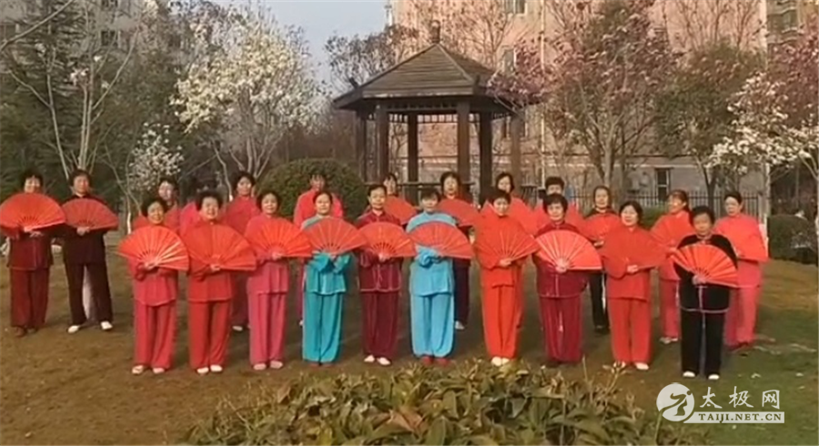 12԰վף˸Ůж.png