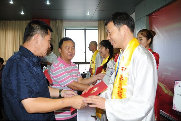 Ѧ������