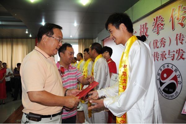 ��塡�л�̫��ȭ���㴫����