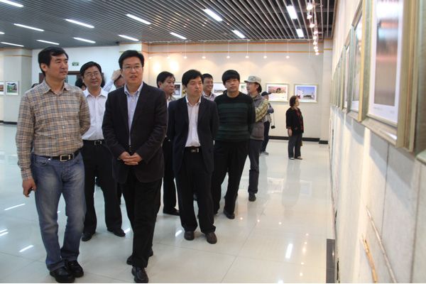 ���߽�̫��ȭ��Դ�����ء���Ӱչ��֣�ݿ�Ļ