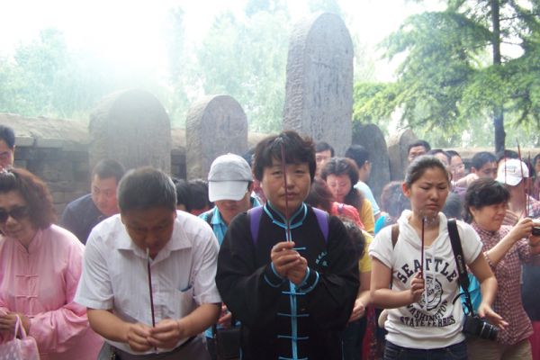 "̫��Ů��"֣��ϼ�ʵ��ӳ¼ҹ�Ѱ������