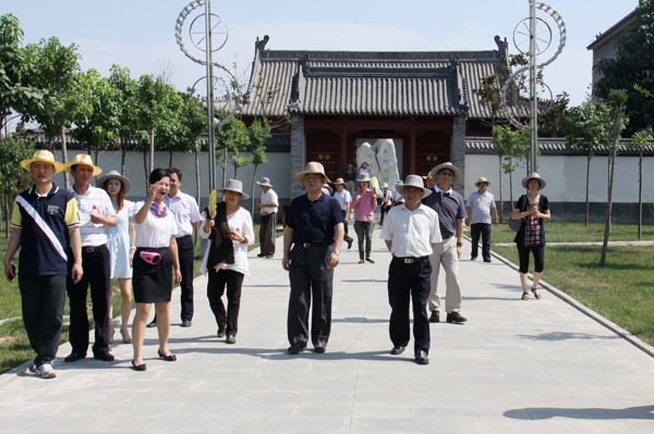 ��ۡ�̨���Ŀ������¼ҹ��ɷ�