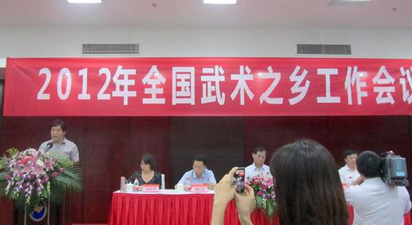 �Ž�̫�������ƽ�����֮��淶������