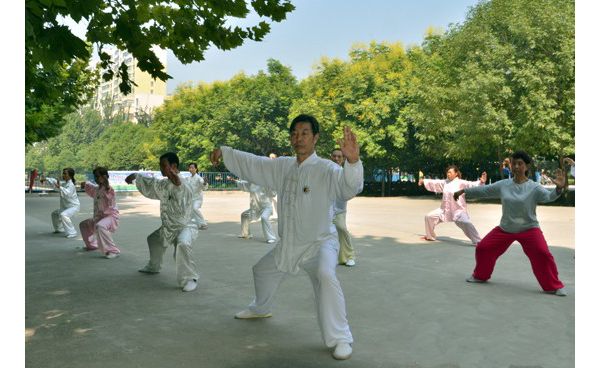 �����������������˶� ̫��ȭ��ȫ������չ��ͷ