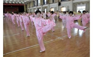 ʯʨ700̨̫ͬϲӭʮ˴