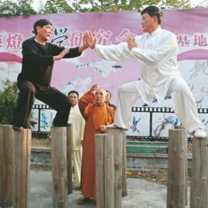 ̩ݹ10տĻ  Ʒʦ̩չ־ѧ