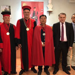 ̫ȭŶ⿨¶ʿPradineڡᡱ