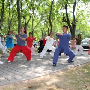 �����������趯̫������ ǧ��ų�����չ̫������