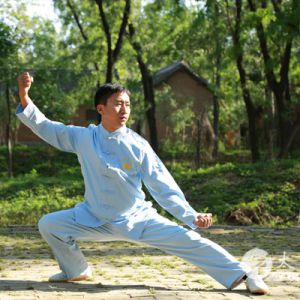 ־ڴ̫ ΰҵǧ¼ҹ̫ȭѧУУ־ΰ