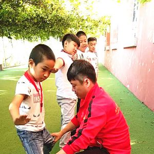 ¼ҹ̫ȭѧУУչ̫ȭУ԰