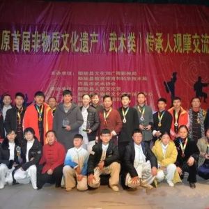 ԭ׽ĻŲࣩ˹Ħ۳¡ؾ