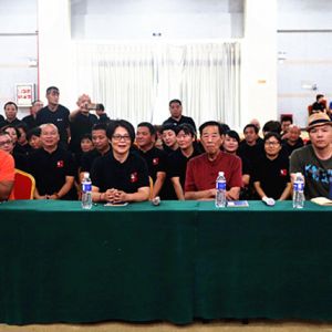 ̫ʥӢۻ ֮ʦչӢˡȭоطֻչݾʷ׳