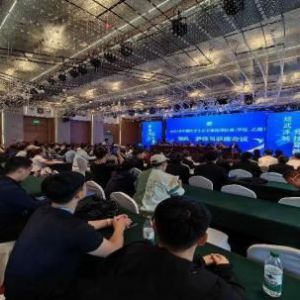 2024 йѧ·ഺѪ䶯Ǭ