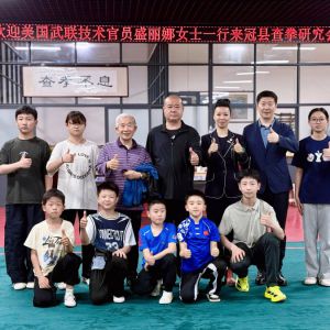 ������������ϵ�л�ڻ���չ������ű�������ʺ���